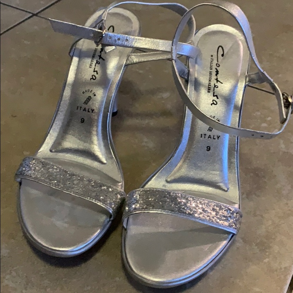 Heels - Picture 3 of 3